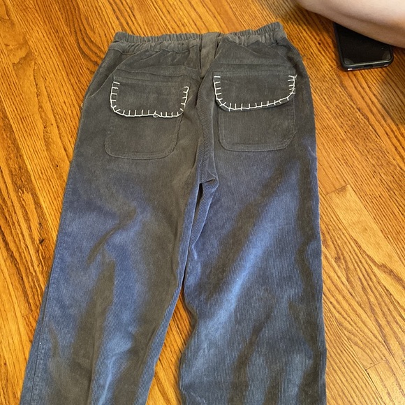 Jeans that’s are grey baggy from the top , tight bottom size 12, vintage . - Picture 9 of 10